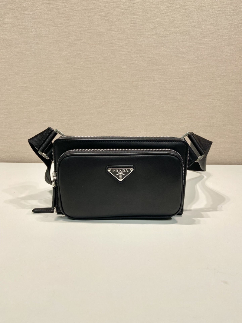 Pra*a waist chest packs